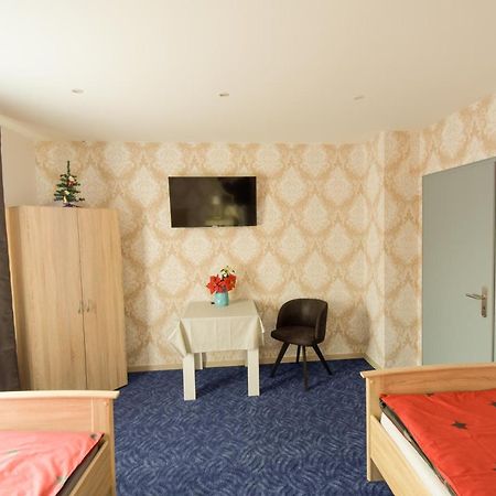 Mainzimmer - Business Apartments Hasloch  Екстериор снимка