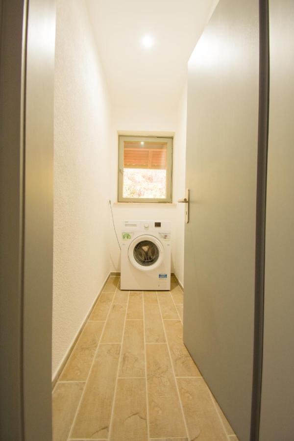 Mainzimmer - Business Apartments Hasloch  Екстериор снимка