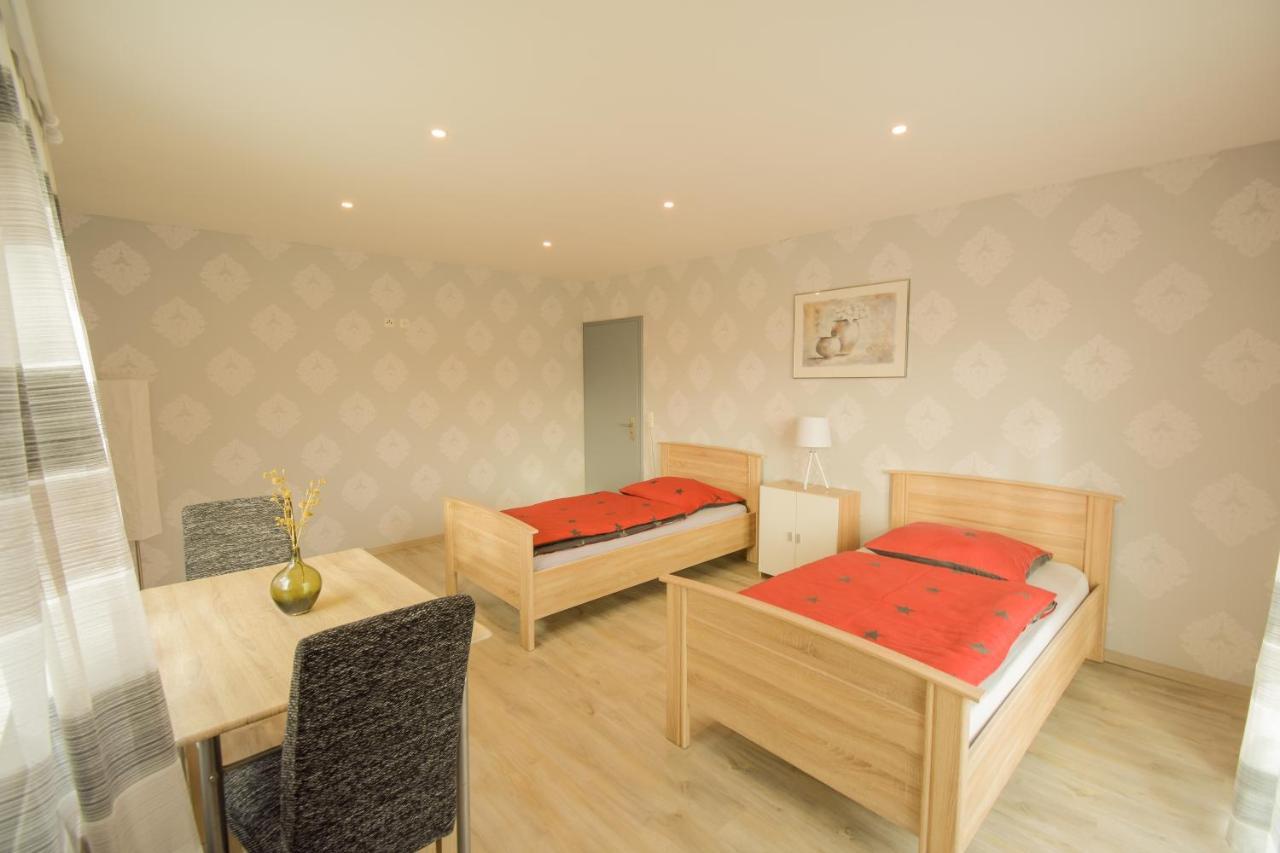 Mainzimmer - Business Apartments Hasloch  Екстериор снимка