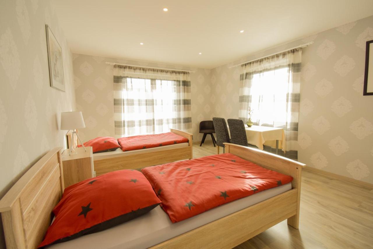 Mainzimmer - Business Apartments Hasloch  Екстериор снимка